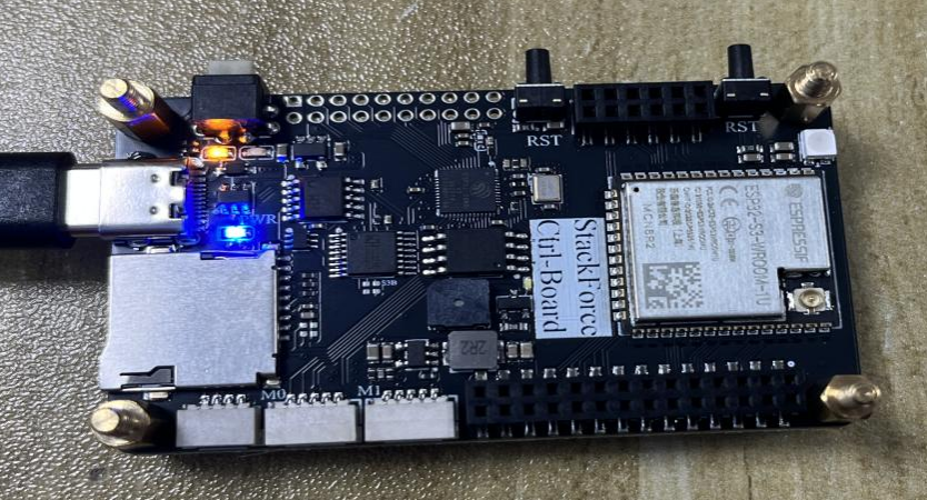 USB cable insertion direction diagram