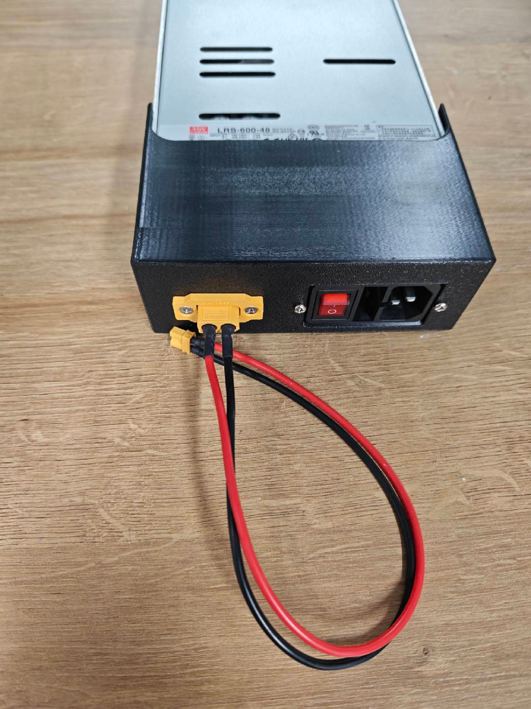 Power supply connection: XT60 to XT30 cable